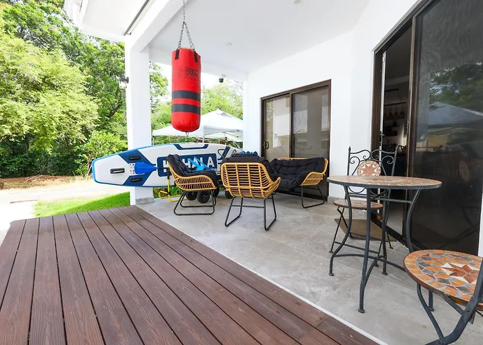 Cozy Near The In Villa