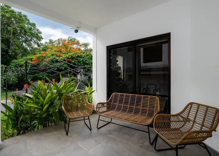 Casa Vacacional En Playa Hermosa Villa *