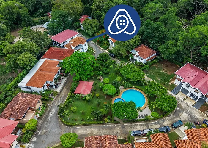 Villa Casa Vacacional En Playa Hermosa *